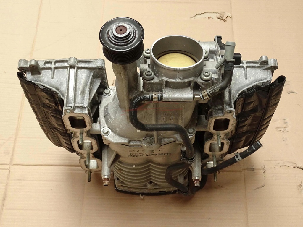 Compresor cu cap supraalimentat JAGUAR XF XJ RANGE ROVER 3.0 SC DX236F066CB Product image