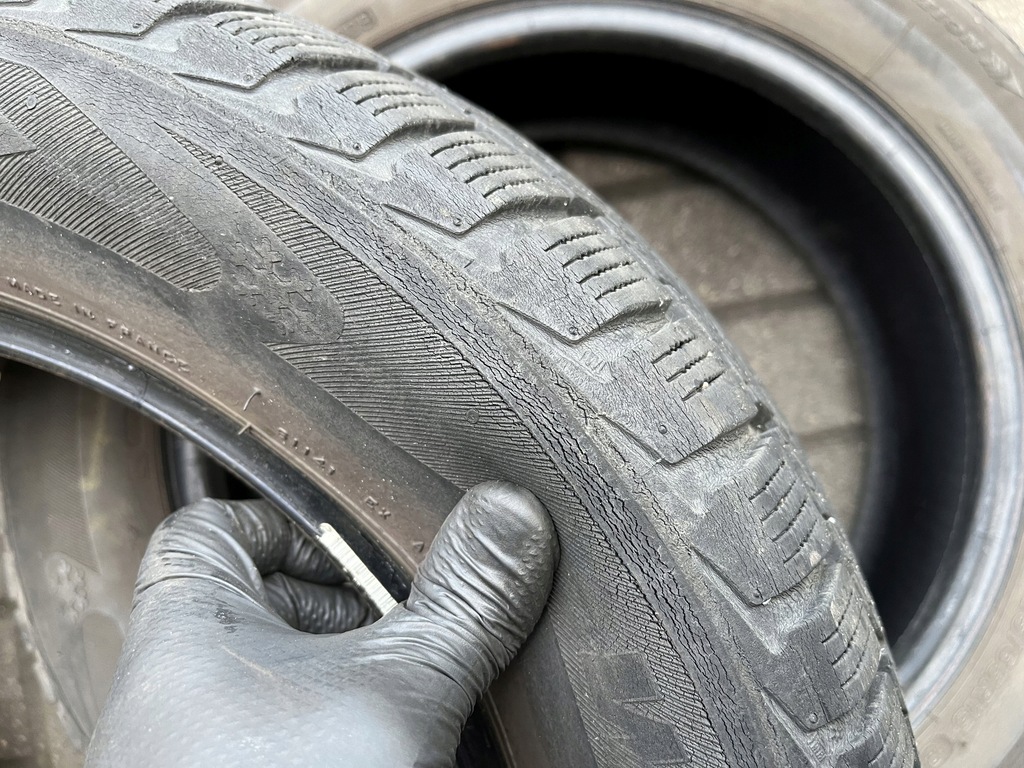 175/65/15 175/65R15 84T Firestone Winterhawk 2 5,7 mm 2009 în bucăți Product image