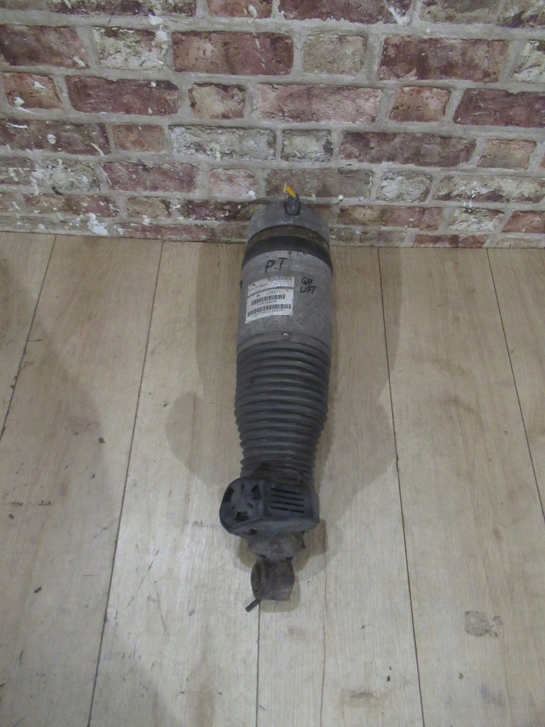 AMORTIZOR PNEUMATIC DREAPTA 7L8616020A AUDI Q7 4L Product image