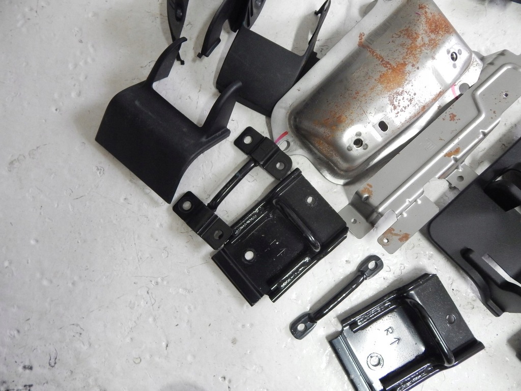 FIXARE SCAUNE SPATE TOYOTA RAV4 HYBRID 15-18 Product image
