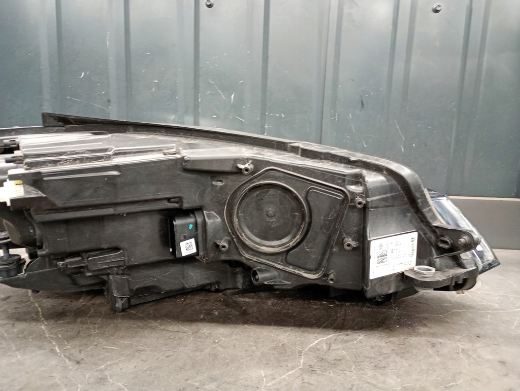 5G1941035L FAVIUL LEGAT VW Golf VII 17- Hella Product image