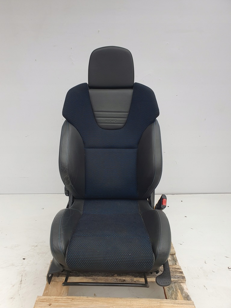 Opel Meriva A OPC SCAUNE SET DE SCAUNE Recaro Product image