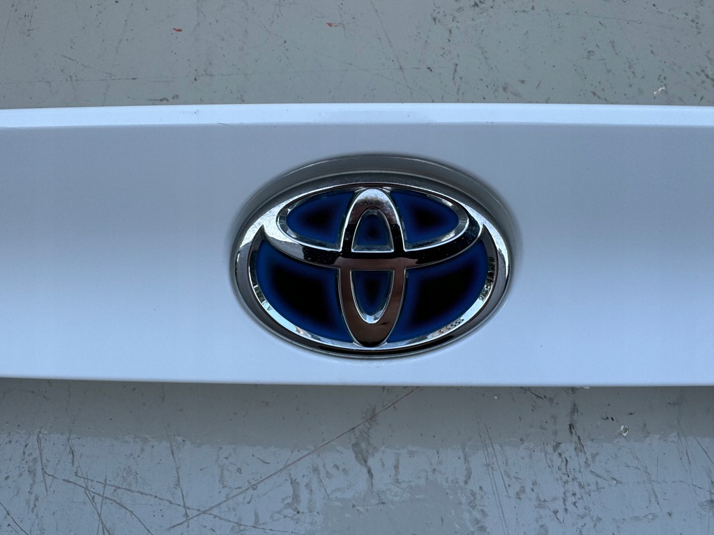 TOYOTA CHR C-HR I 1 16R - BLEND CAPAC portbagaj spate 76811-F4010 Product image