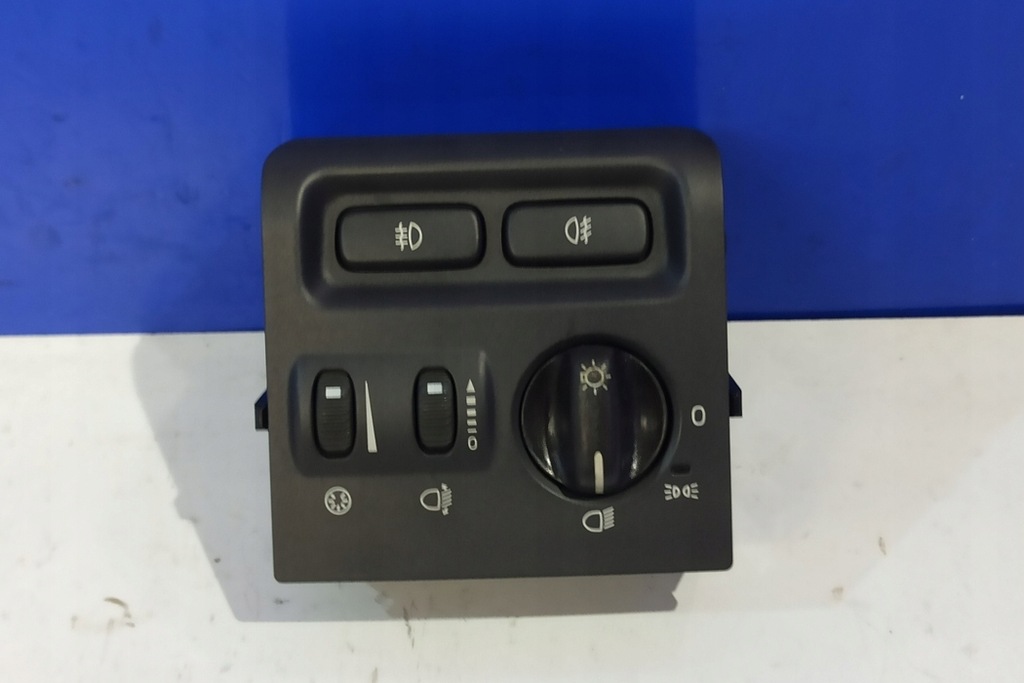 Comutator de lumină Volvo S40 I (vs) 30613945 1.6L benzină 80KW 2002 Product image
