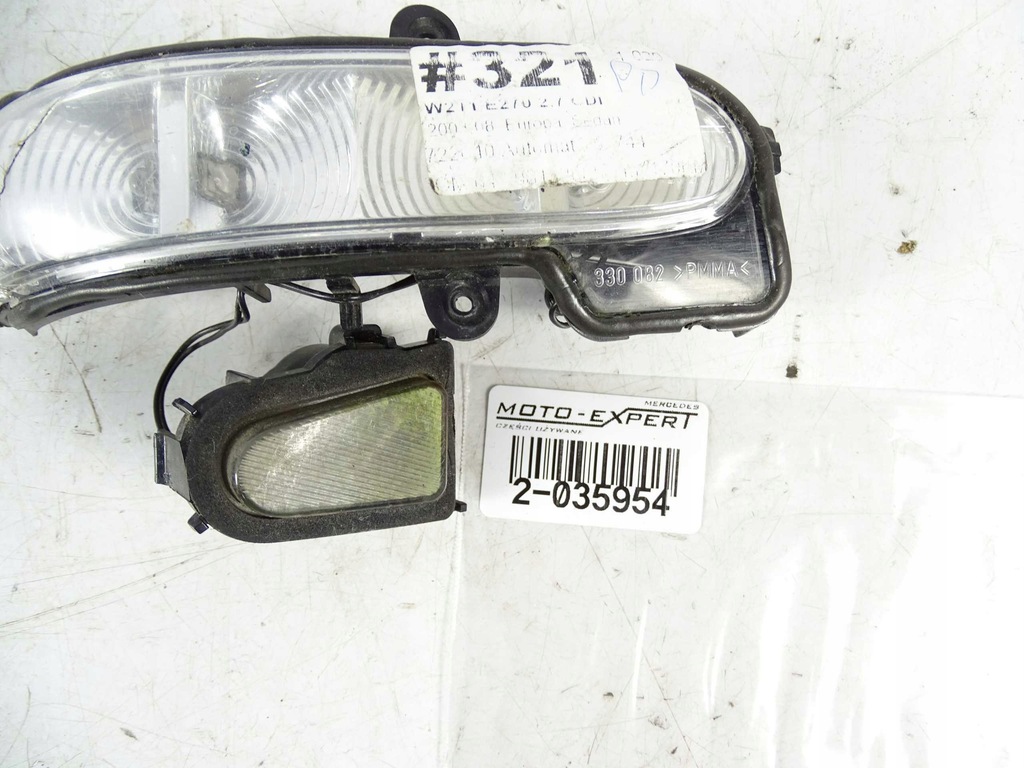 Mercedes Clasa E W211 SEMNALIZARE, OGLINZĂ DREAPTA Product image