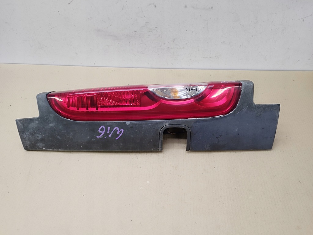 LAMPĂ STANGA SPATE VIVARO A TRAFIC II LIFT 2006-2014 Product image