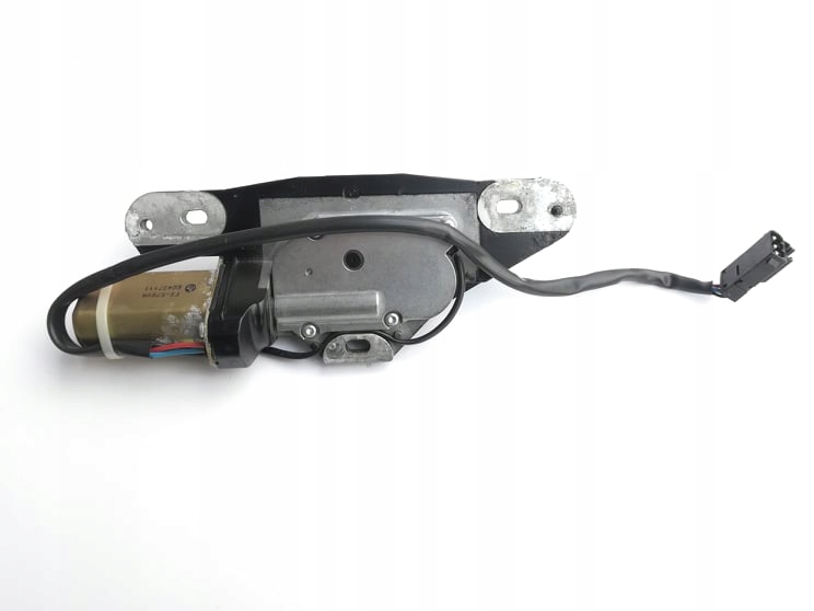 Inchidere capac portbagaj BMW E39 8362371 Product image