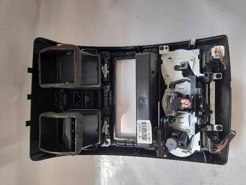 PANOU CAPAC CENTRAL 84740-10050 HYUNDAI GETZ Product image