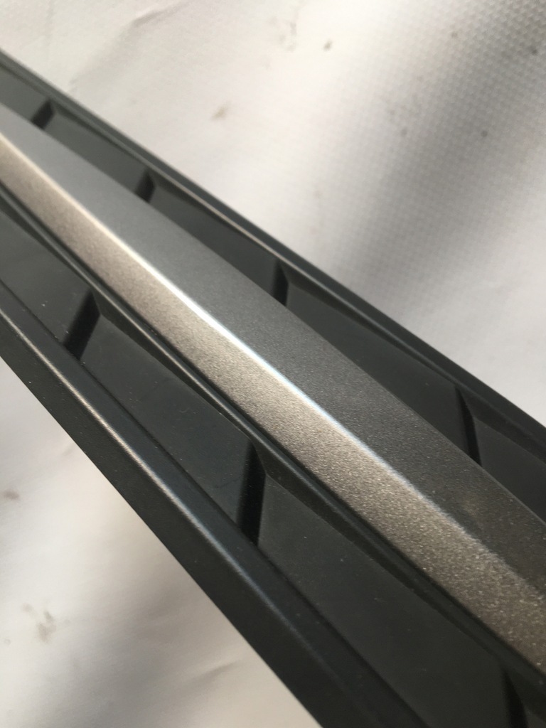 Suzuki Vitara III 15- Fâșie decorativă a Fenderului din față Product image
