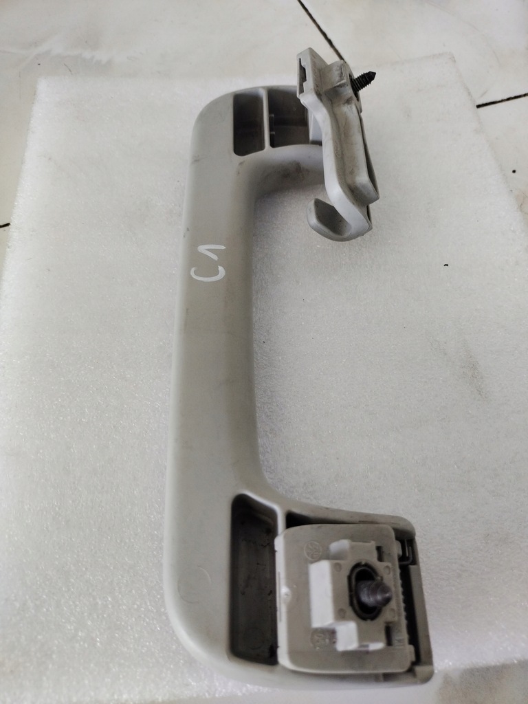 8E0857608C Mâner suport garnitură spate Audi Product image