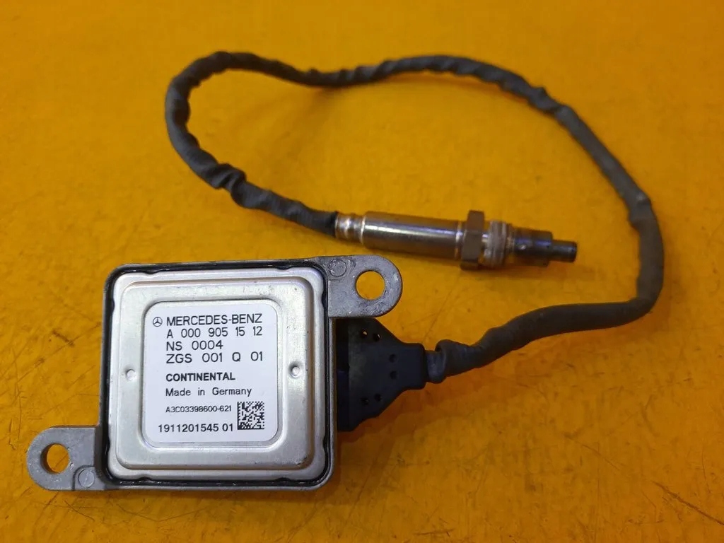 Mercedes W213 W205 SONDA LAMBDA A0009051512 Product image