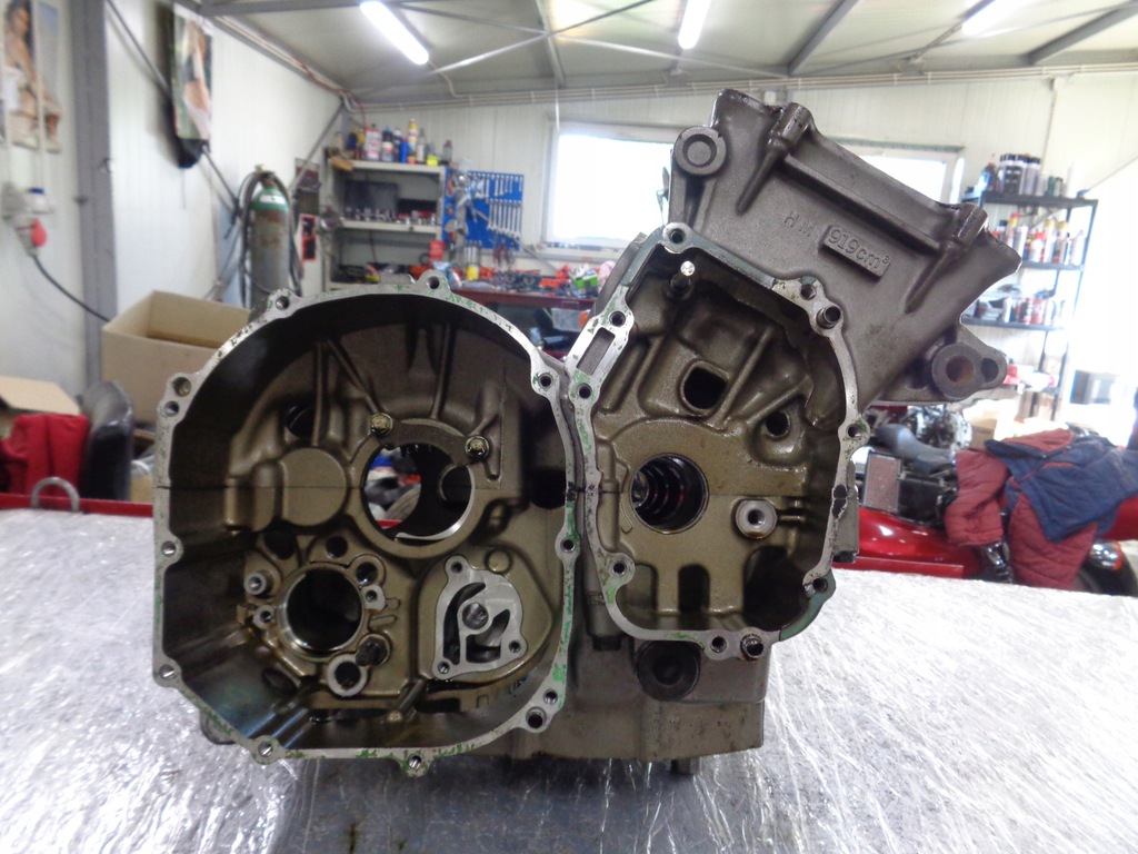Bloc HONDA HORNET CB 900, Cartere Motor, Pistoane Product image