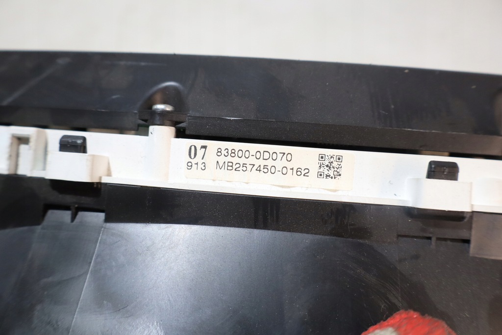 CEASURI CU DISPLAY TOYOTA YARIS II LIFT 1.3 Product image