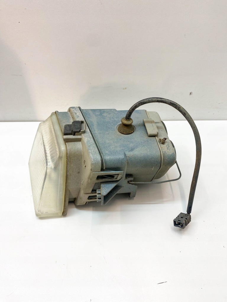0305120002 MERCEDES-BENZ Lampa cu halogen, fata dreapta Product image
