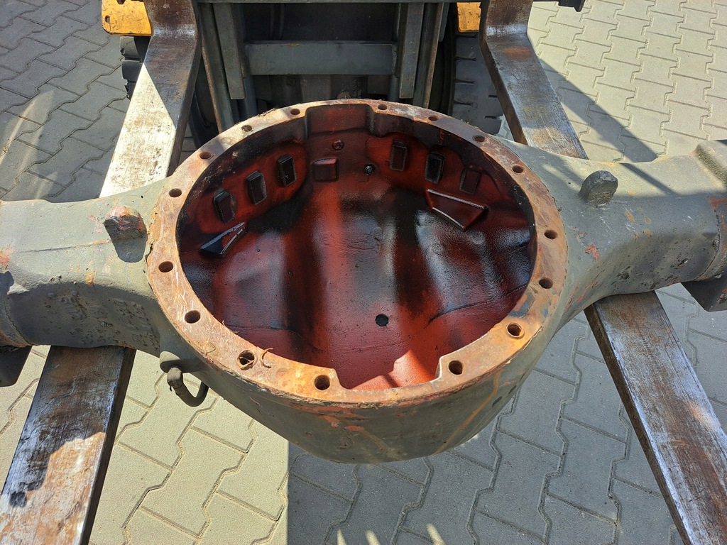 CARCA AXIE TACĂ RENAULT PREMIUM MAGNUM DXI MS17X 16 Șuruburi Product image