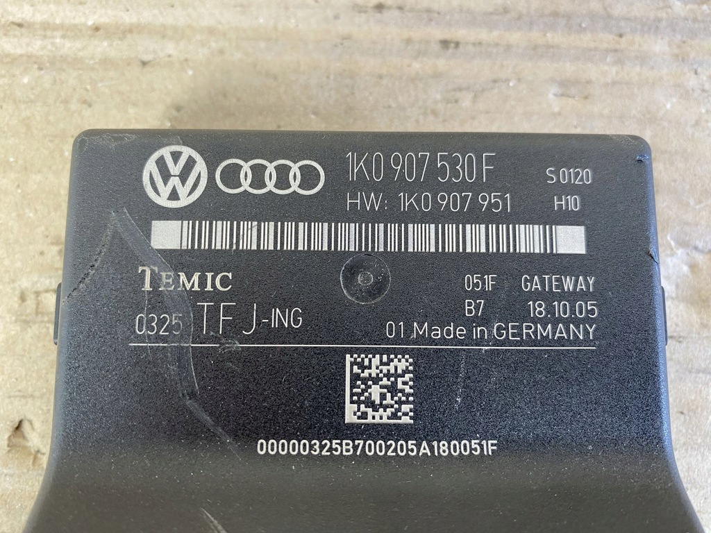VW VOLKSWAGEN AUDI SKODA SEAT - MODUL CONTROLLER GATEWAY / 1K0907530F Product image