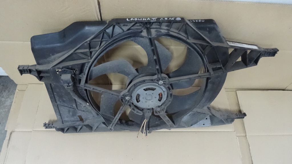 VENTILATOR RADIATOR LAGUNA II 1.8 16V 8200025635 Product image