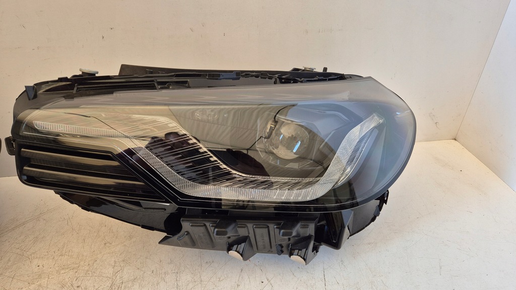 LAMPĂ FAŢĂ STÂNGA DREAPTA BMW M2 G87 NEGRU COMPLET 9503470 9503469 Product image