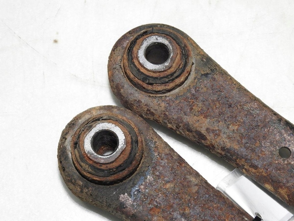 BRAT COMANDA SPATE VOLVO V70 III 2.5 T Product image