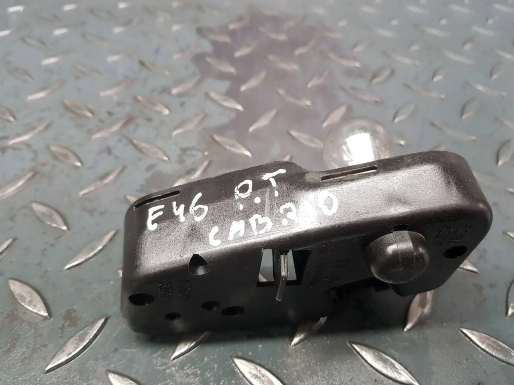Introduceți becuri pentru lampa hayon, dreapta spate, BMW 3 E46 cabrio Product image
