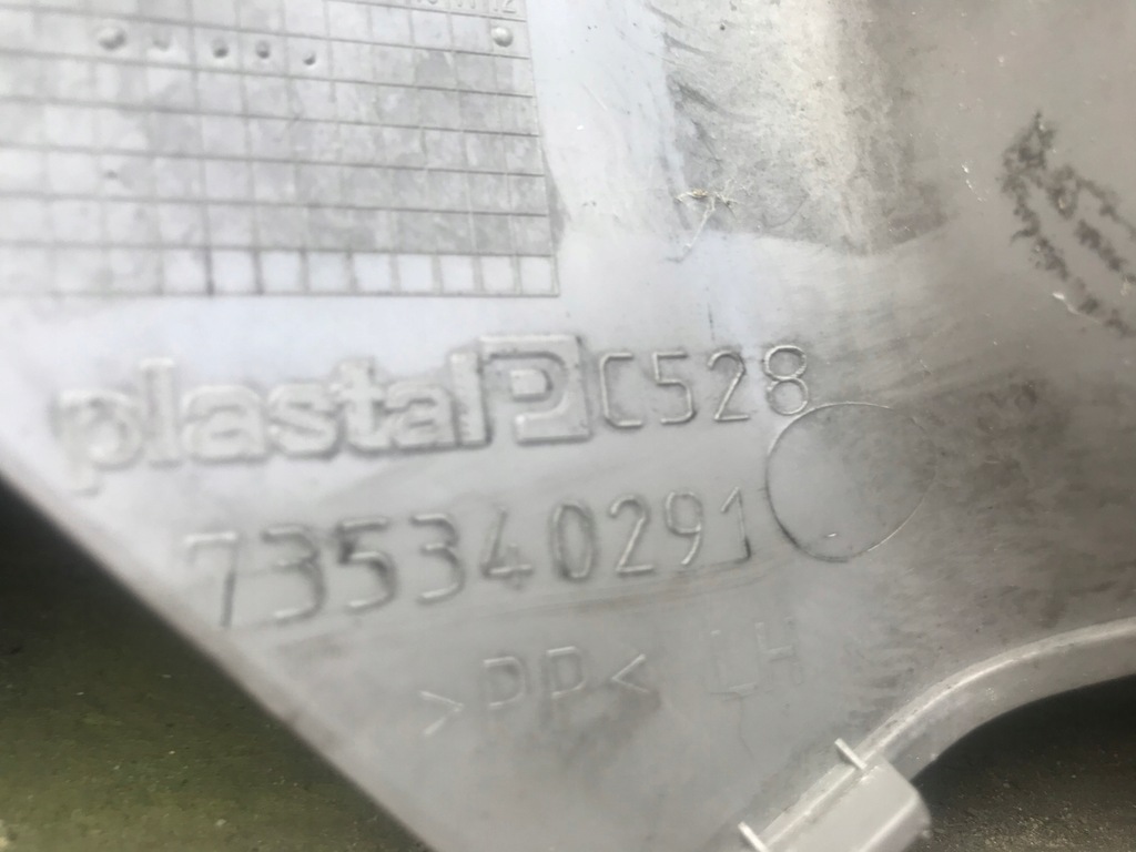 CAPACĂ DE PLASTIC PENTRU STÂLPUL DE VAPOR FIAT PANDA, PASager DREAPTA Product image