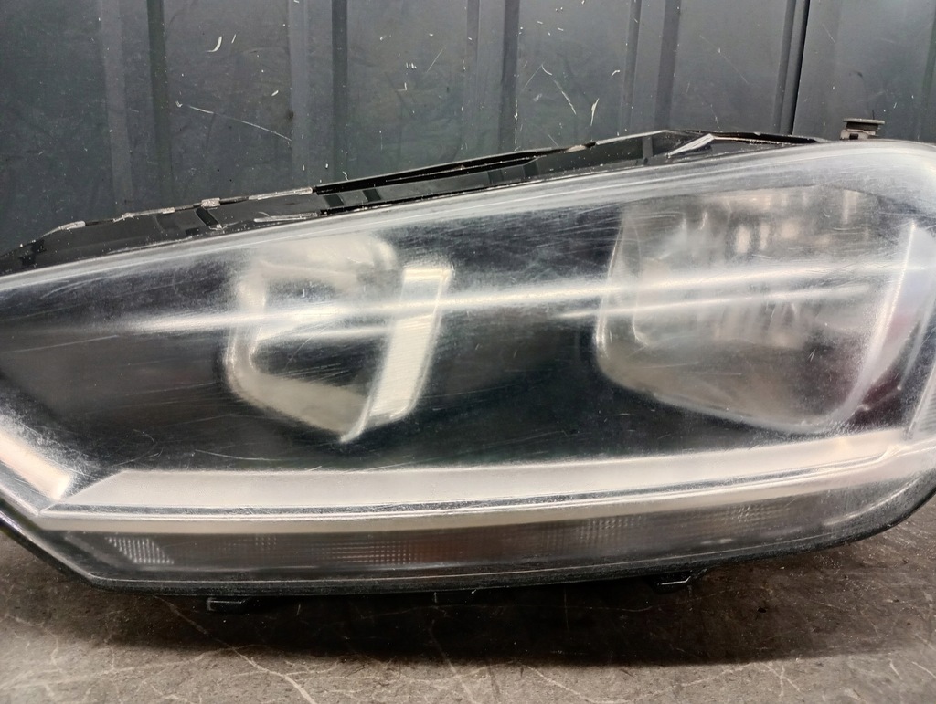 517941005b farul stâng VW Golf VII Product image
