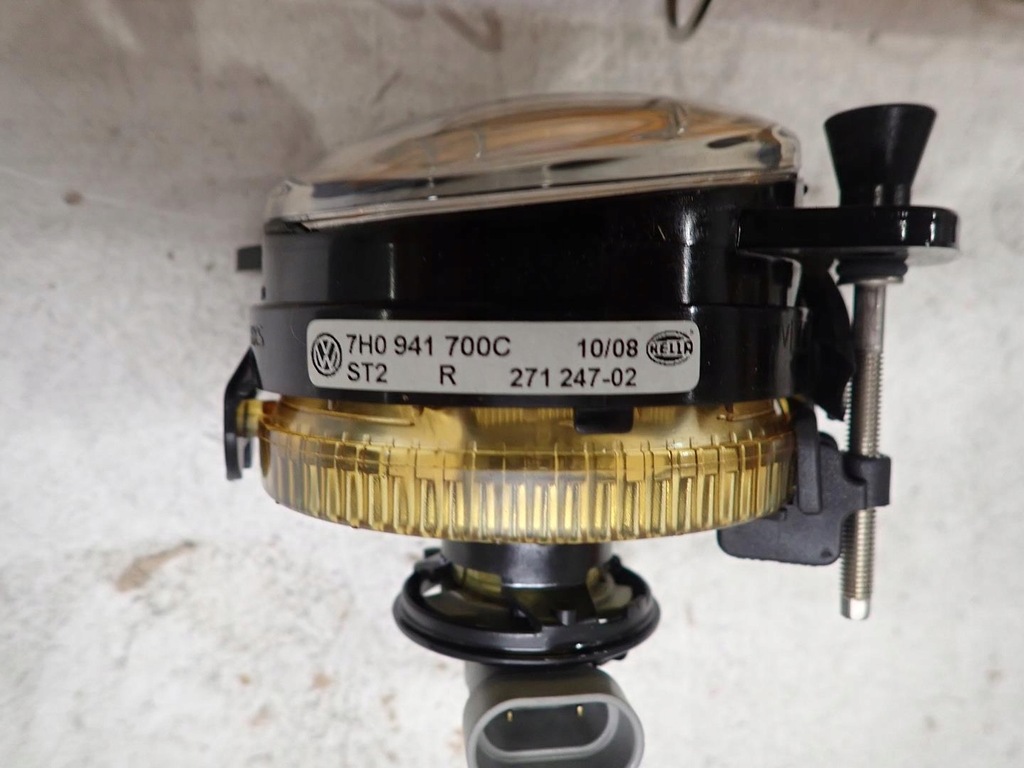 Lampa cu halogen dreapta VW T5 SKODA FABIA II nou original 7H0941700C Product image