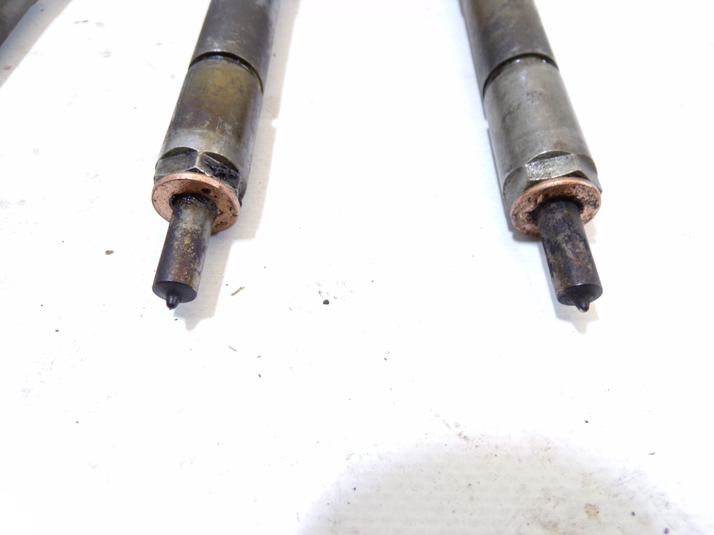 INJECTOARE RENAULT 3.0 DCI 0445110168 Product image