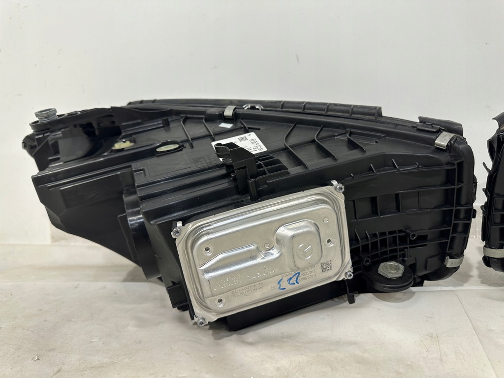 MERCEDES BENZ W206 CLASA C LAMPĂ LED DE ÎNALTĂ PERFORMANȚĂ STÂNGA DREAPTA EU KPL Product image