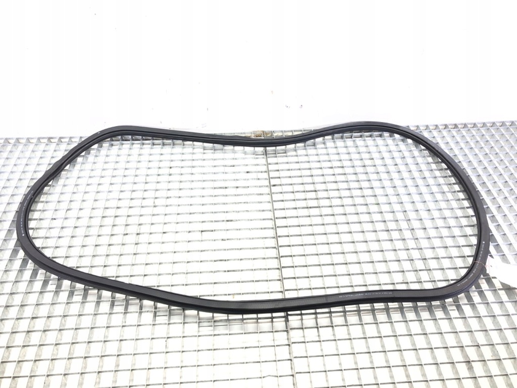 GARNITURA SKODA OCTAVIA III Hatchback 5E0867366H Product image