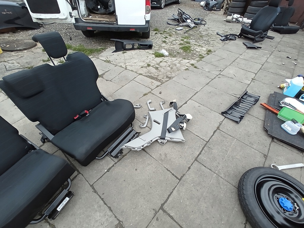 Toyota Yaris II 5d Sanding Cere din spate din spate Product image