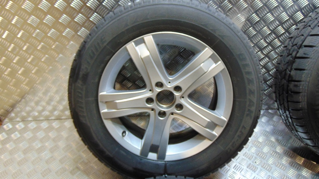 SET JANTE + ANVELOPE Mercedes-Benz A2044015502 7,5" x 17" 5x112 ET 47,5 Product image