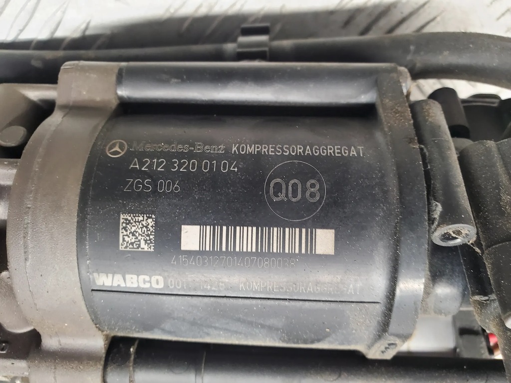 Mercedes-Benz CLS C218 X218 A2123200104 Kompresory Product image