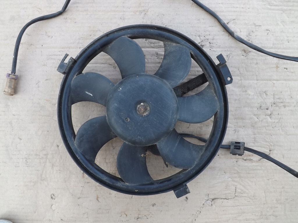 Audi A4 B5 1999 VW Passat mufa ventilator aer conditionat Product image