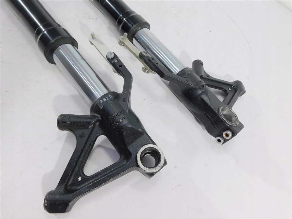 SUSPENSIA LAGA LAGI TRIUMPH SPEED TRIPLE 1050 05-10 T2043650 T2043764 Product image