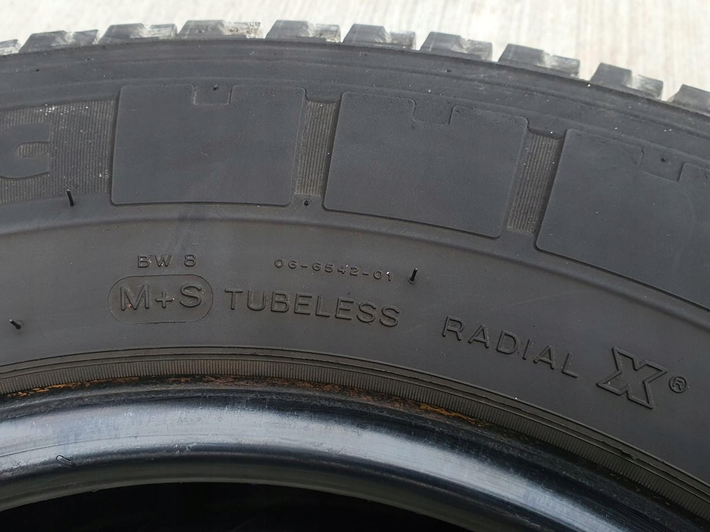 ANVELOPE MICHELIN AGILIS 81 225/75/R16C 8MM 1BUC Product image