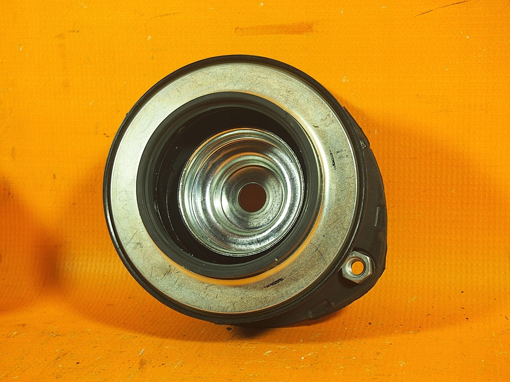 Rulment pentru suport amortizor Audi Q3 83A 14KM 5q0412331e / 5q0412249e Product image