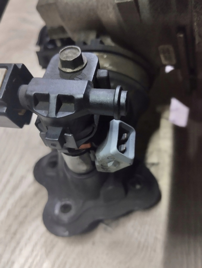 Piaggio Vespa LX 150 si carburator, acceleratie, injectie Product image