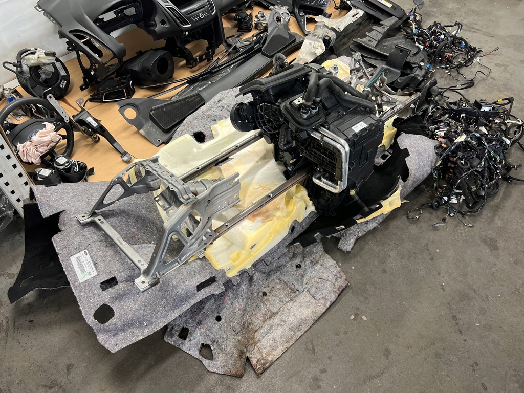 Distanțiere engleză Focus MK3 ST LIFT 2.0 ECOBOOST Product image