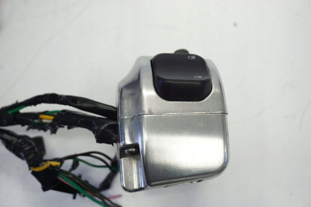 COMUTATOR STÂNGA YAMAHA XV 1900 A MIDNIGHT STAR 06-13 Product image