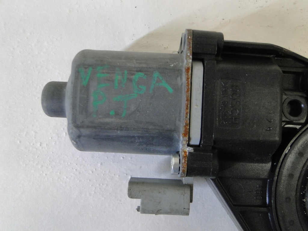 KIA VENGA WINDOW MOTOR DREAPTA SPATE 83460-1P000 Product image