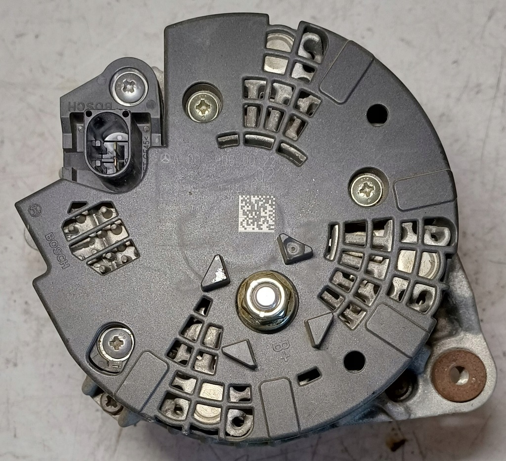 ALTERNATOR MERCEDES W176 W246 W117 1.6 CGI A0009060022, (0125711030) Product image