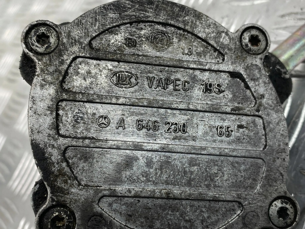 POMPA VACUUM MERCEDES CLK C209 646 2.2 CDI A6462300165 Product image