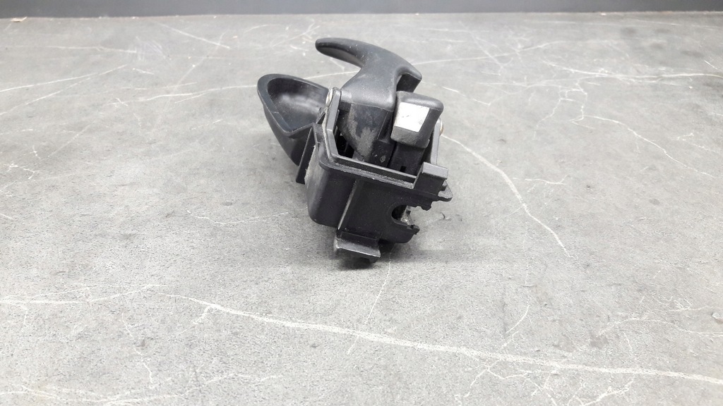 XS41-A22601 Mânerul ușii Focusul din spate stânga MK1 Product image