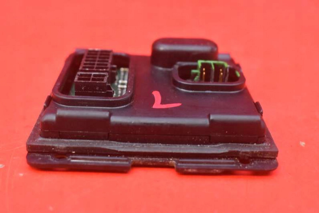 MODUL DE DIRECȚIE XENON STÂNGA 7L6941329 VW PASSAT B6 05-10 Product image