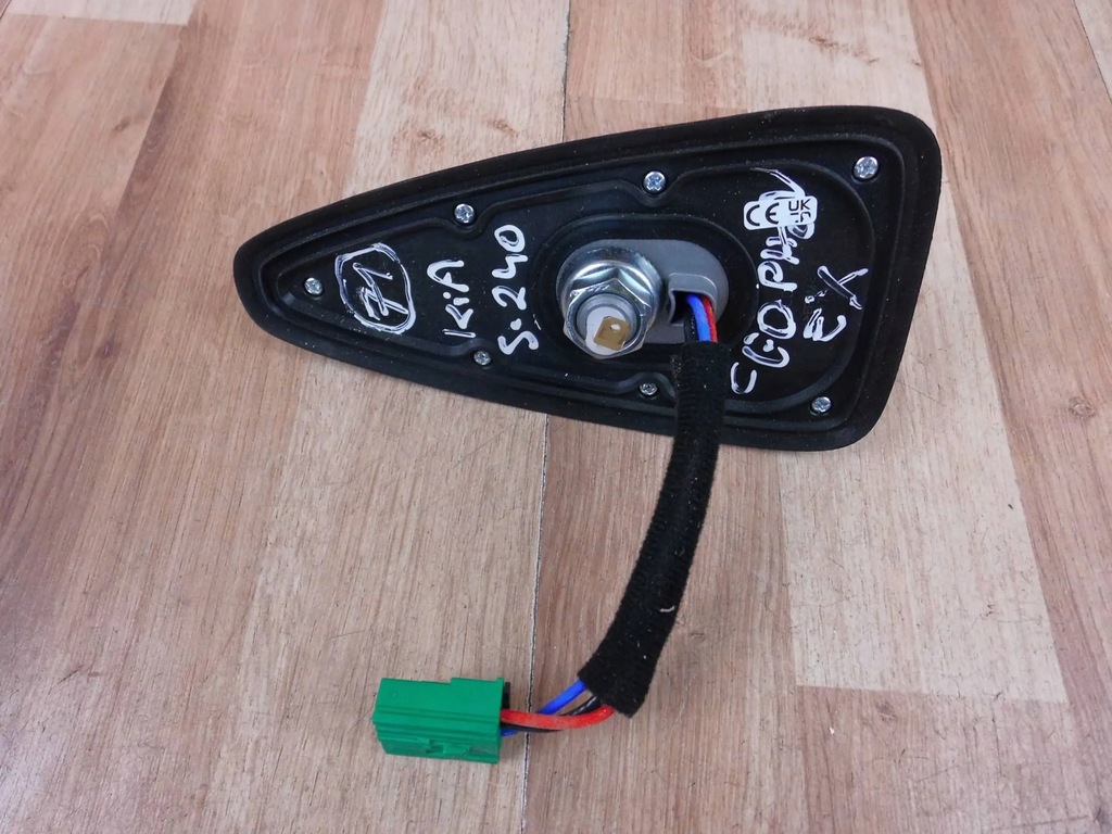 Antena GPS KIA Ceed III Xceed cu aripioare de rechin 96210-J7700EXG Product image