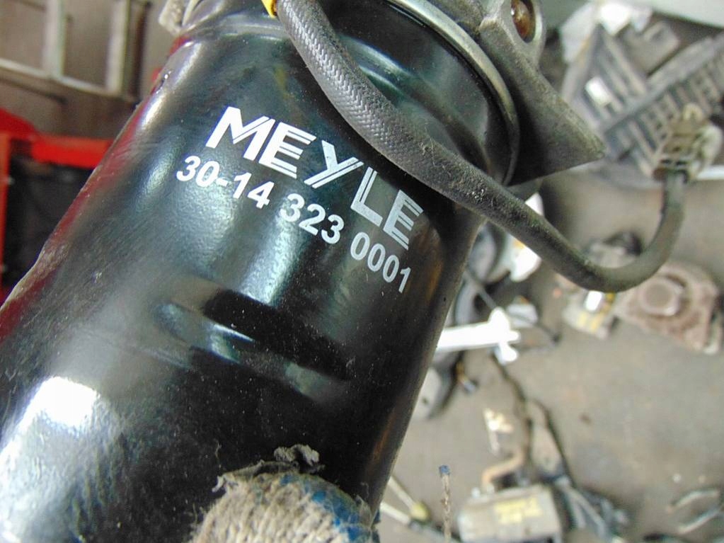 MAZDA 5V I 2.0D 143KM 07 POMPA MANUALA DE COMBUSTIBIL Product image