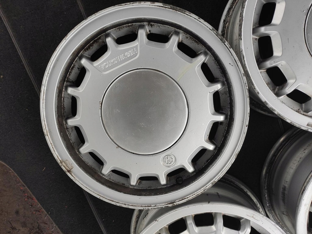 JANTE ALIE 14" 4x100 MONTREAL VW Golf GTI Passat Jetta Polo Corrado CU CAPACE Product image
