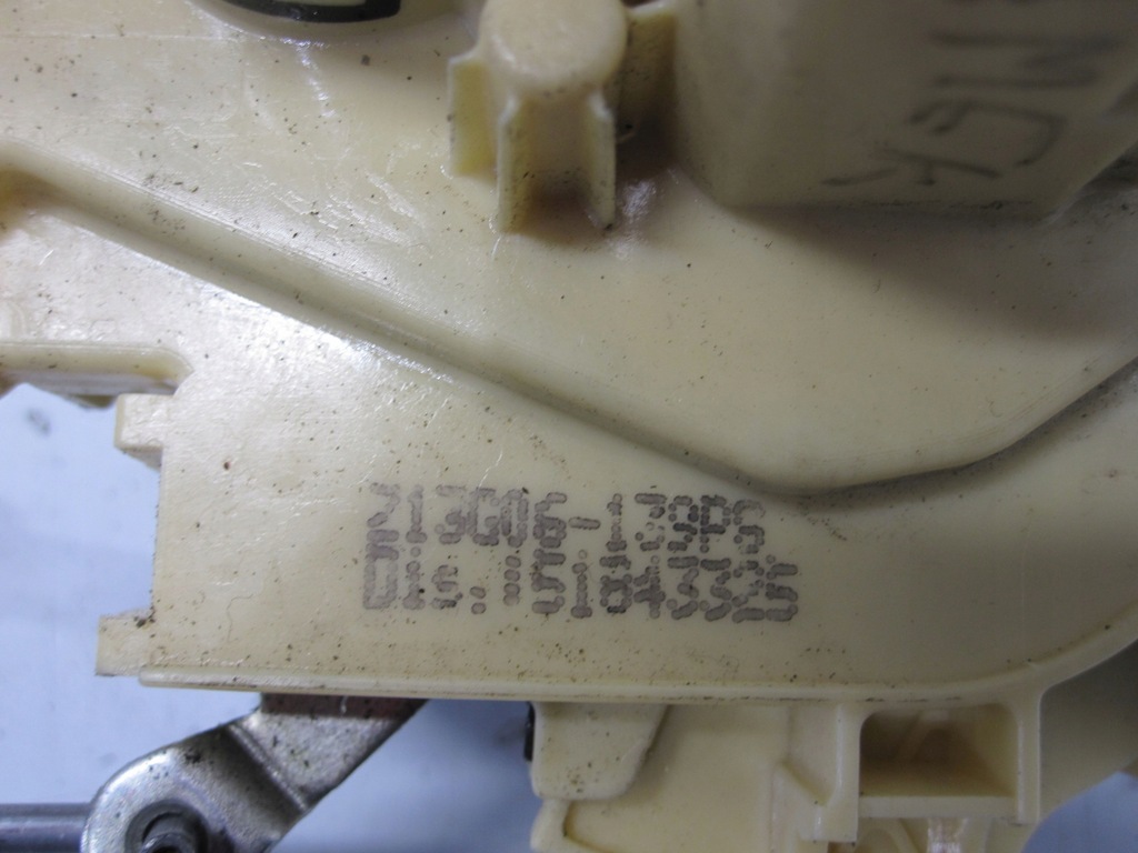 Panda III 13r Blocare ușă stângă 51843325 Product image