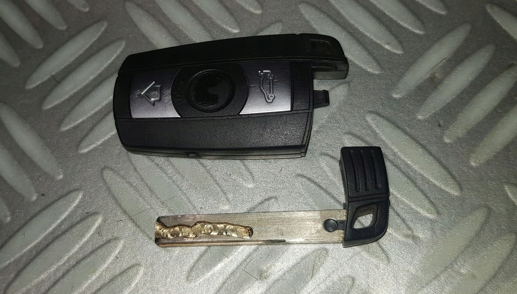 BMW E60 E87 E90 CHEIE GROT CHEIE Aprindere TELECOMANDA RADIO 868MHZ 6954808 Product image